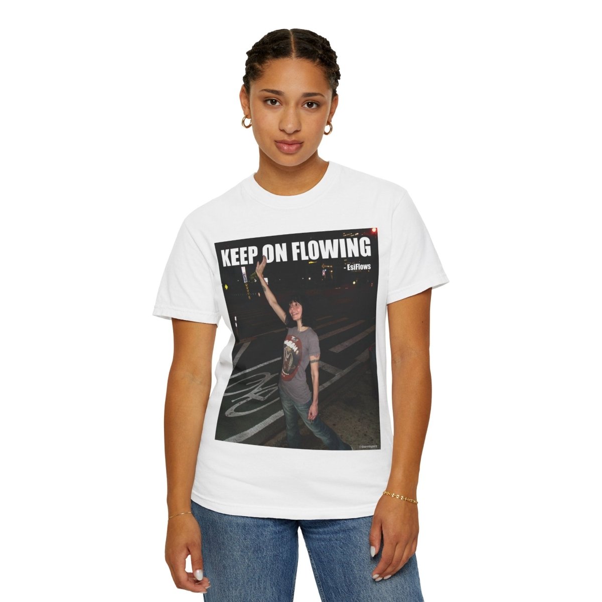 "Keep On Flowing" | ***[Graphic Tee]*** | EsiFlows | Surreal High Fashion Model New York City Vibes T-Shirt - EsiFlows
