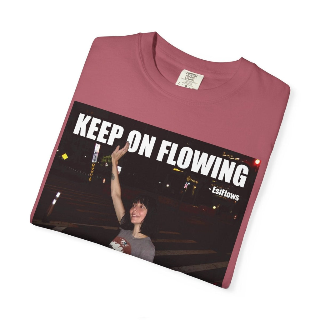 "Keep On Flowing" | ***[Graphic Tee]*** | EsiFlows | Surreal High Fashion Model New York City Vibes T-Shirt - EsiFlows